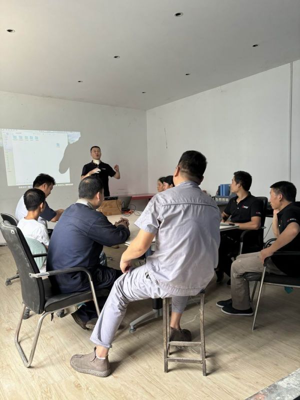 昌瑞電爐裝（zhuāng）配組培訓會議圓 滿（mǎn）舉行